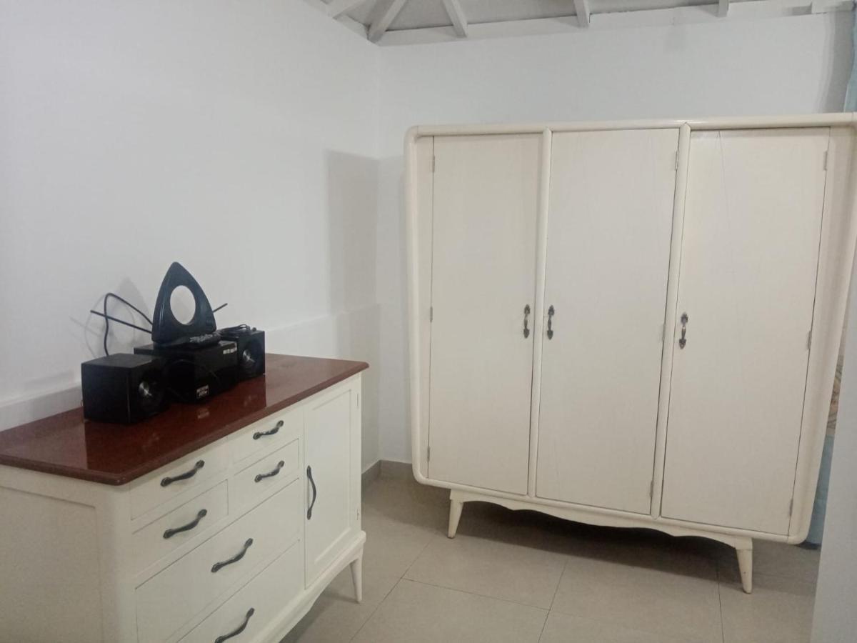 Hostel Strenua - Las Quintanas Trujillo Zewnętrze zdjęcie