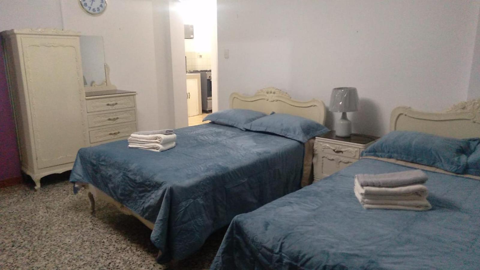 Hostel Strenua - Las Quintanas Trujillo Zewnętrze zdjęcie