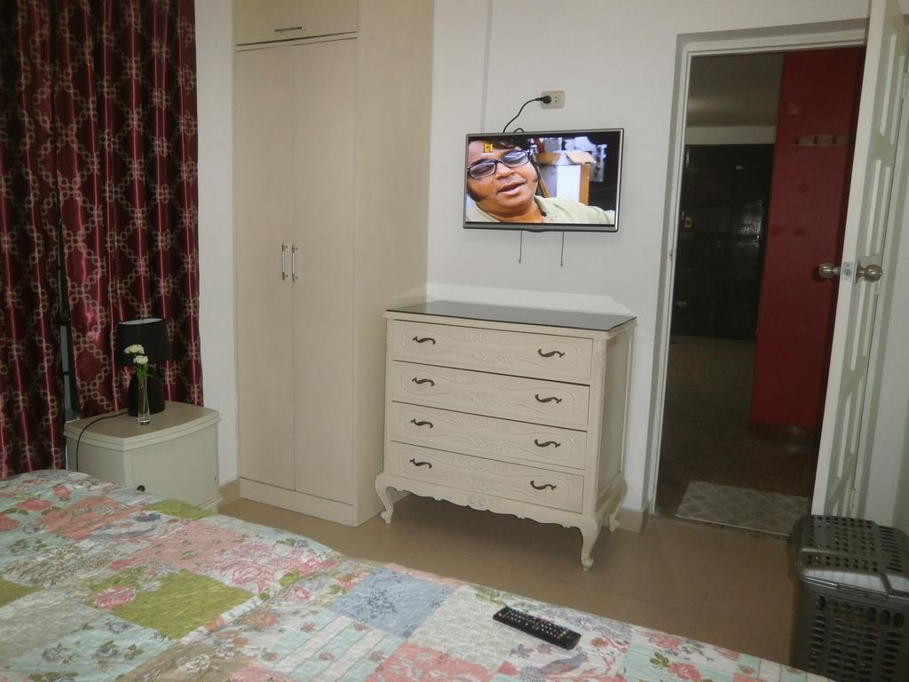 Hostel Strenua - Las Quintanas Trujillo Zewnętrze zdjęcie