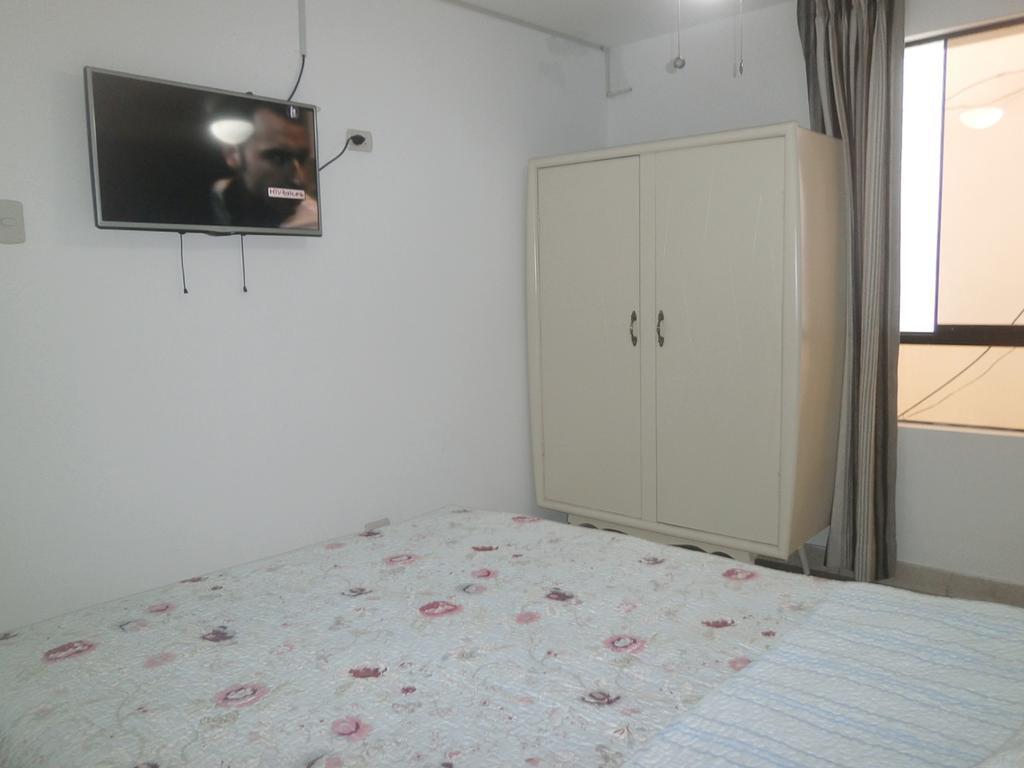 Hostel Strenua - Las Quintanas Trujillo Zewnętrze zdjęcie
